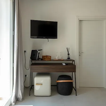 Murieri Guest house *